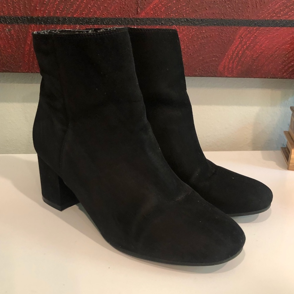 CATO black suede ankle booties size 10
